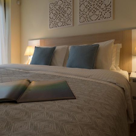 הרסוניסוס Lemar Luxury Apartments מראה חיצוני תמונה