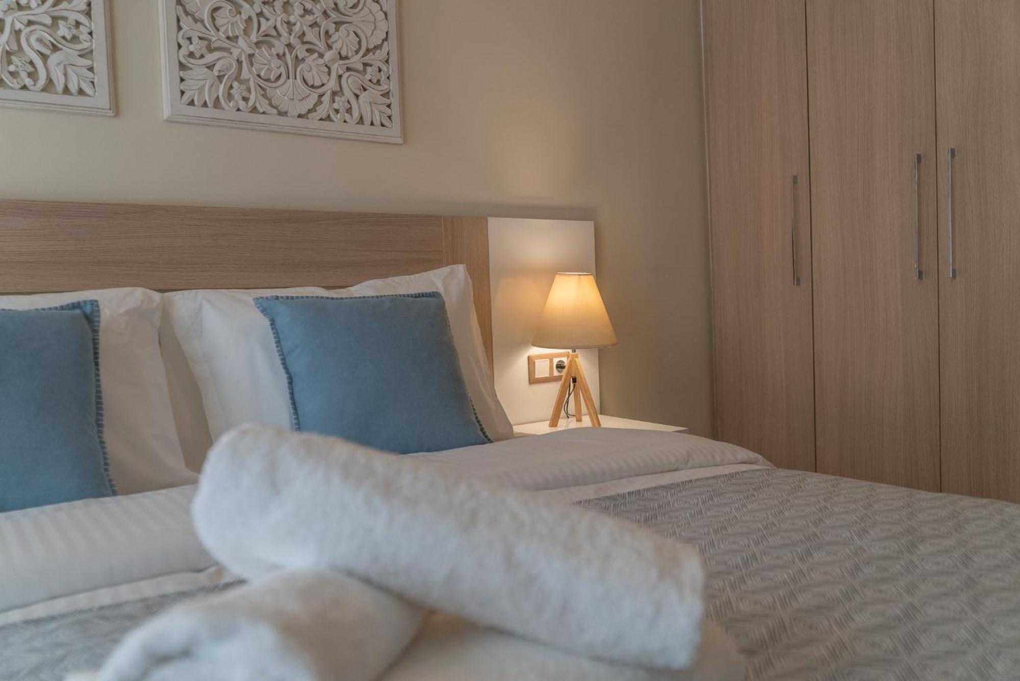 הרסוניסוס Lemar Luxury Apartments מראה חיצוני תמונה