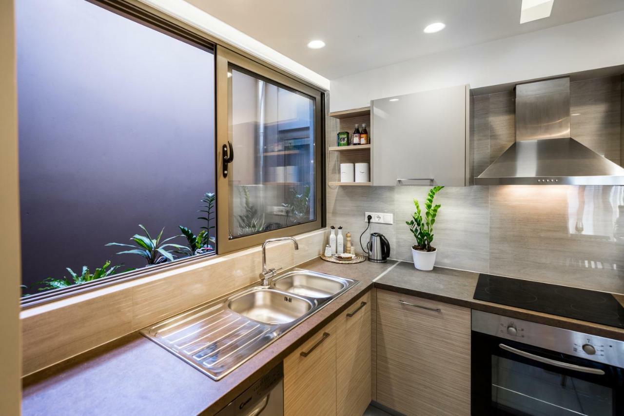 הרסוניסוס Lemar Luxury Apartments מראה חיצוני תמונה